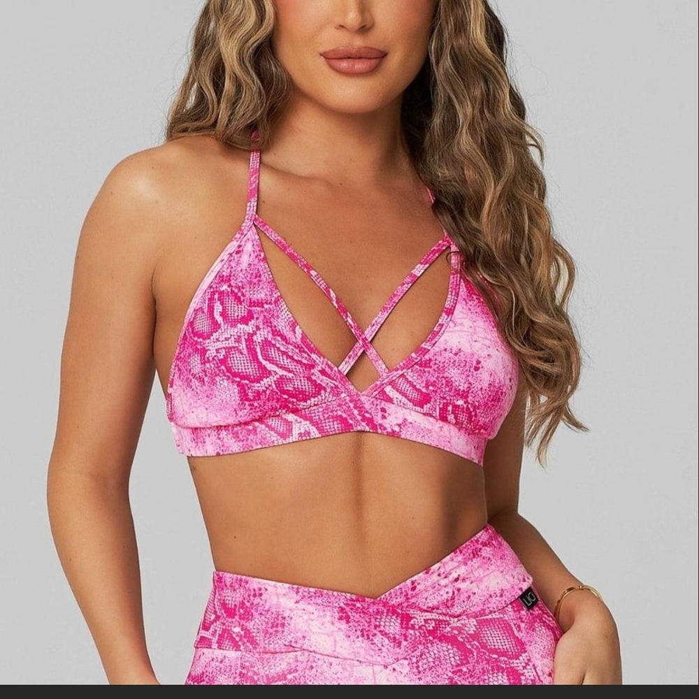 Lici Fit Barbie Boa Sports Bra